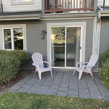 New! Cozy Rocky Mountain Chalet Managed By Little Sister Getaways Canmore Exteriör bild