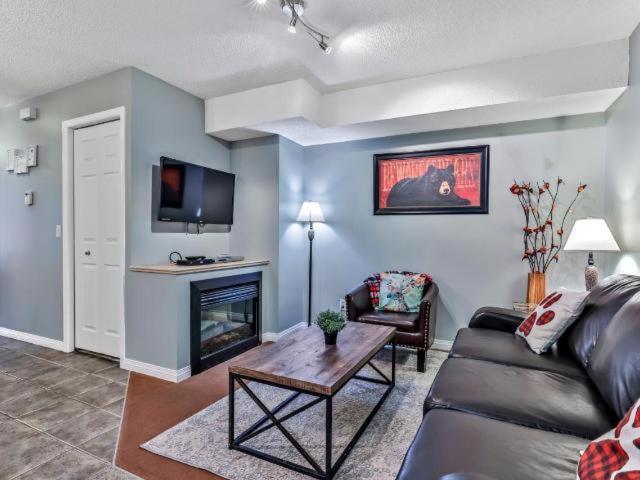 New! Cozy Rocky Mountain Chalet Managed By Little Sister Getaways Canmore Exteriör bild